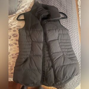 Lululemon vest size 4